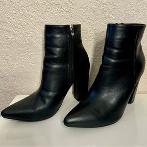 Black Pointed Toe Ankle Boots Size EUR 39 - US 8